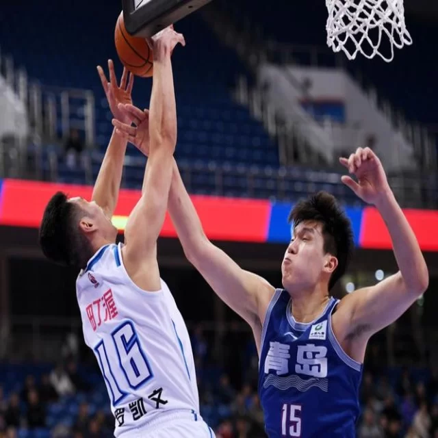 从心理视角探讨第77组游泳项目达标动态